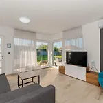 Emanuel Villa